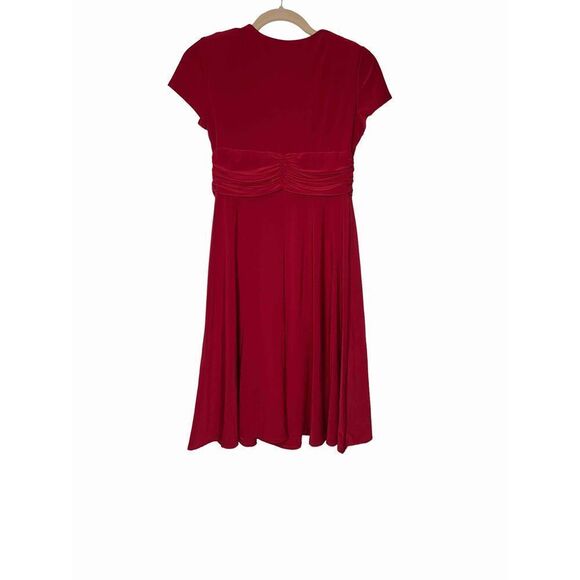 R&M Richards|Scarlet Faux Wrap Dress with Waist Embellishment Red Size 4P NEW wi - Picture 6 of 9